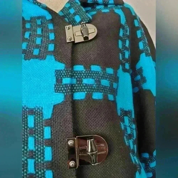 Per se teal and blue 100% wool jacket with toggle buttons. Size 6 - Picture 4 of 11